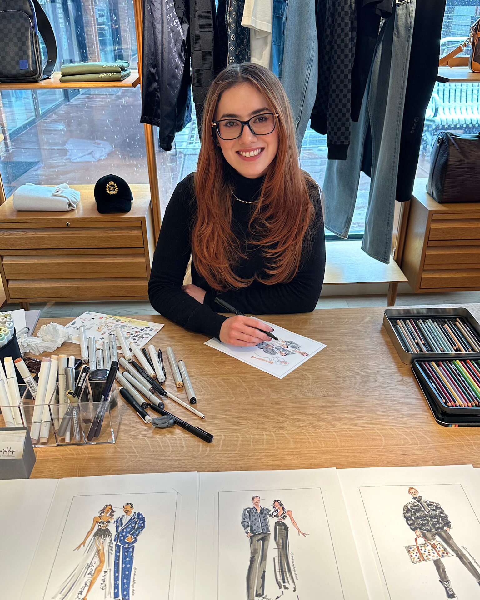 Live Luxury: Andrea Del Hoyo Draws for Louis Vuitton and Bvlgari