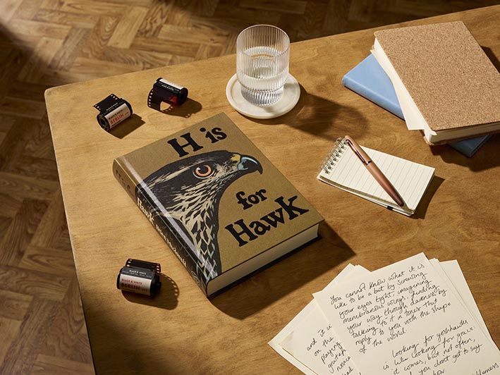 Chris Wormell and The Folio Society, H is for Hawk (illustrator, publishing, The Artworks)