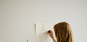 Jess Rose Bird Masterclass for the V&A Dundee (Exhibitions, illustrator, Lipstick of London)